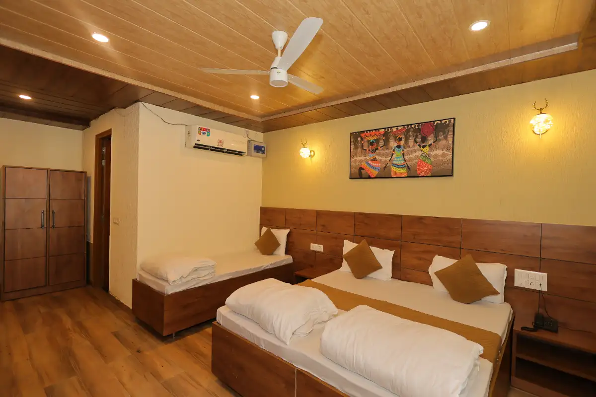 Deluxe Cottage at Nirvana River Resort Rishikesh - AC deluxe cottage with private patio